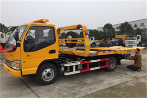 江陵哪里有拖车服务